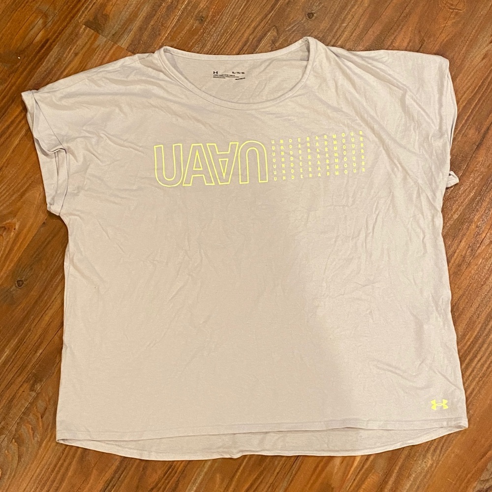 Under Armour Top